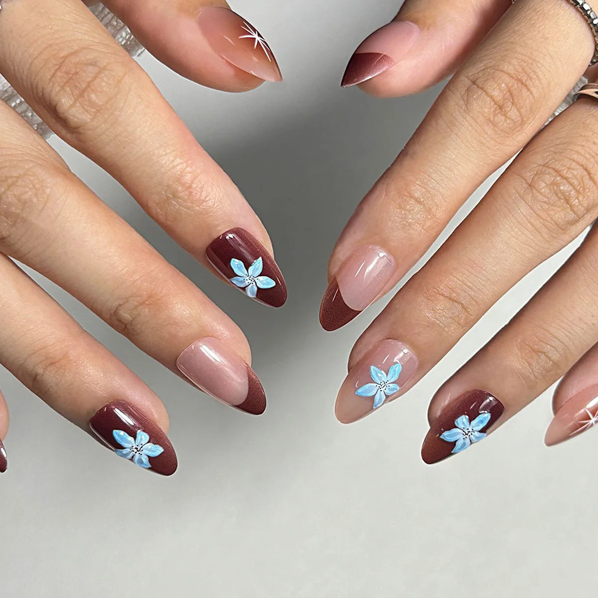 Press-On Nail Set Floral Design Non-Toxic Reusable