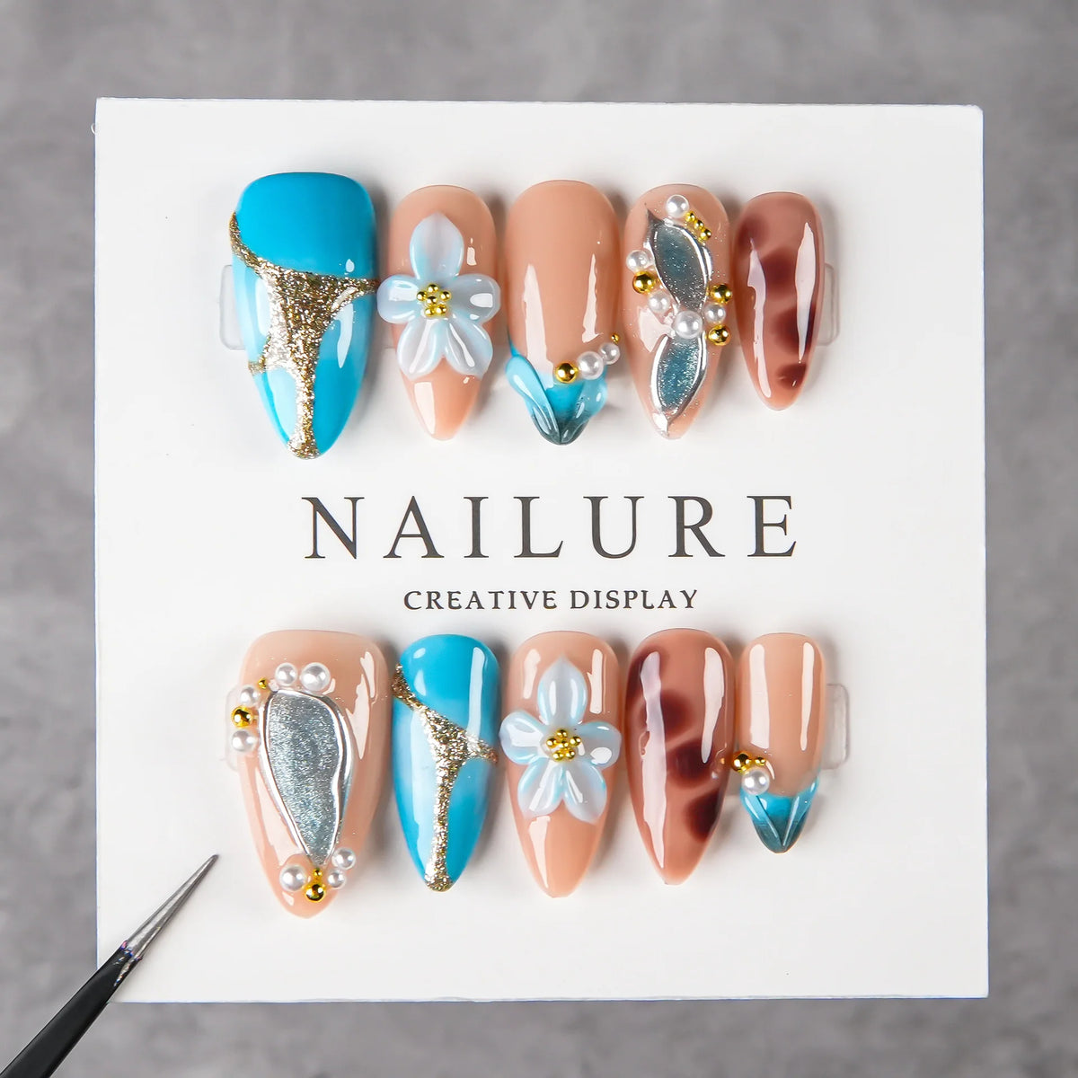 Press-On Nail Set Floral Design Pearl & Metallic Accents
