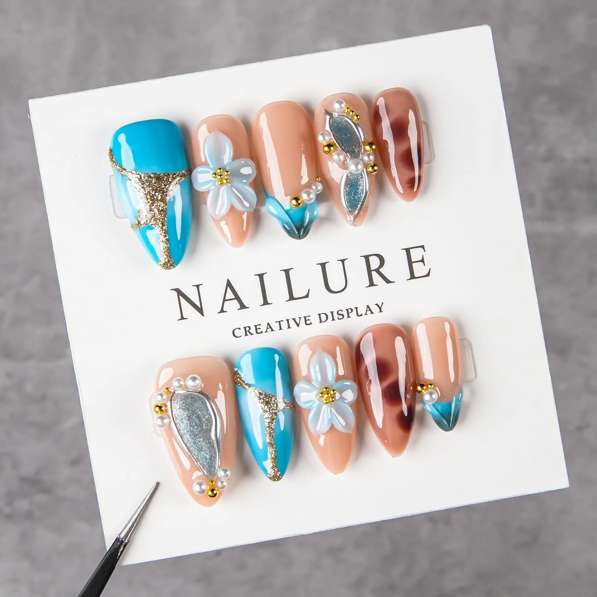 Press-On Nail Set Floral Design Pearl & Metallic Accents