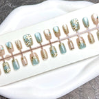 Press-On Nail Set Floral Design Quick Application & Reusable