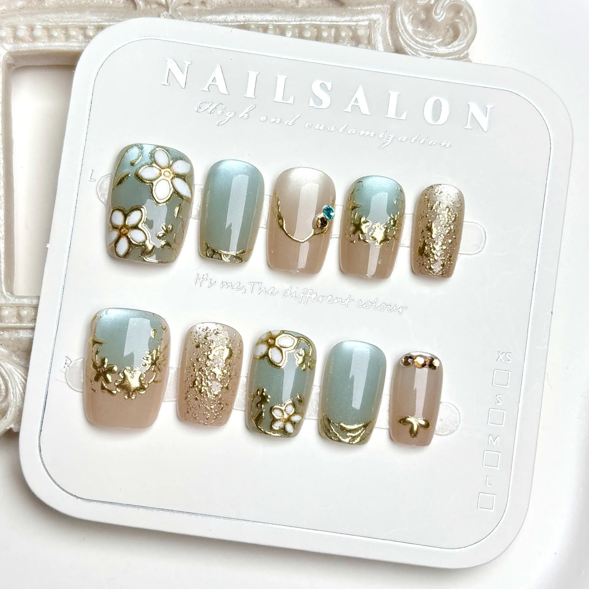 Press-On Nail Set Floral Design Quick Application & Reusable