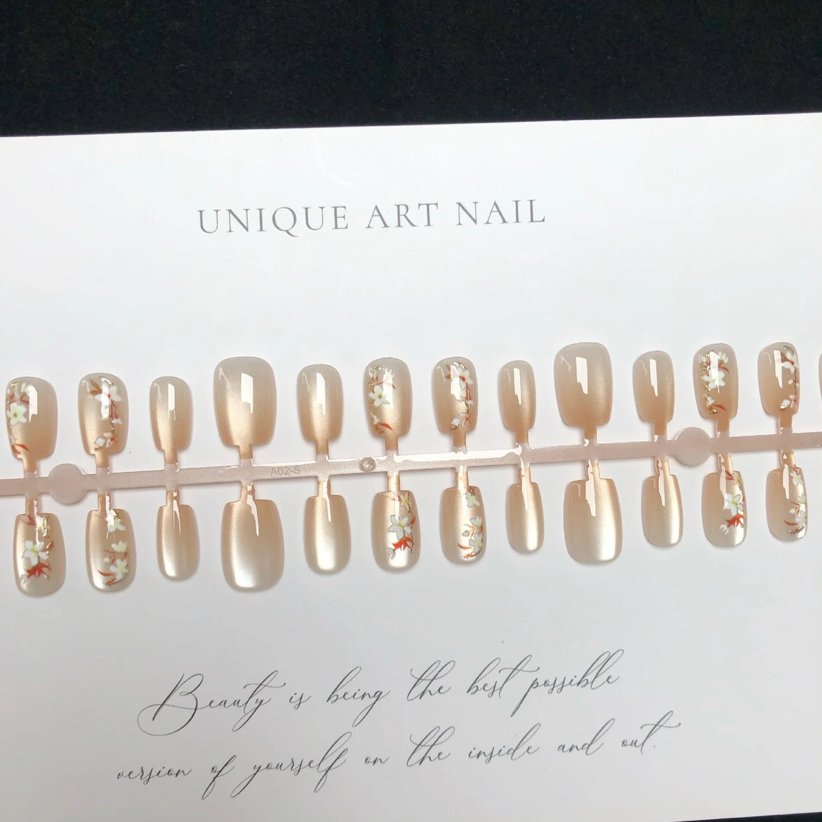 Press-On Nail Set Floral Design Quick-Apply Glossy Finish