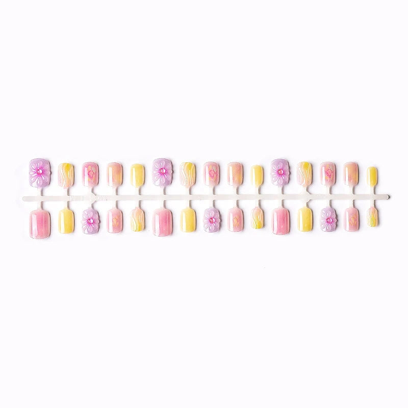 Press-On Nail Set Floral Design & Reusable