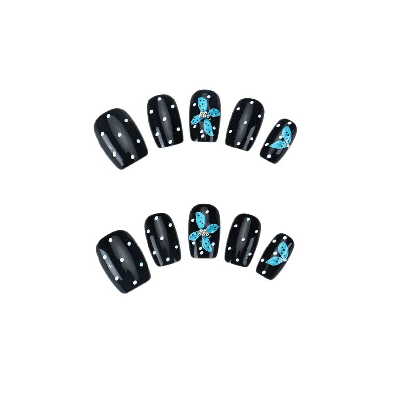 Press-On Nail Set Floral Design Reusable & Comfortable