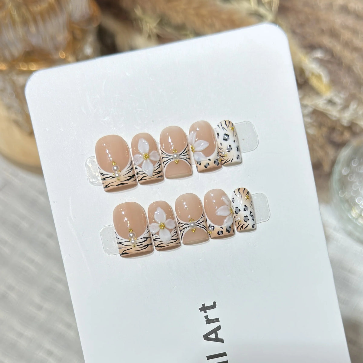 Press-On Nail Set Floral Design Reusable Comfortable Fit