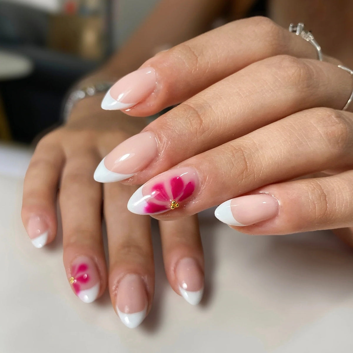 Press-On Nail Set Floral Design Reusable & Easy Application