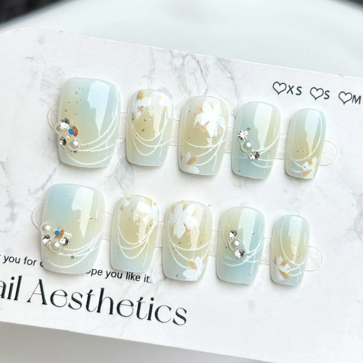 Press-On Nail Set Floral Design Reusable & Long-Lasting