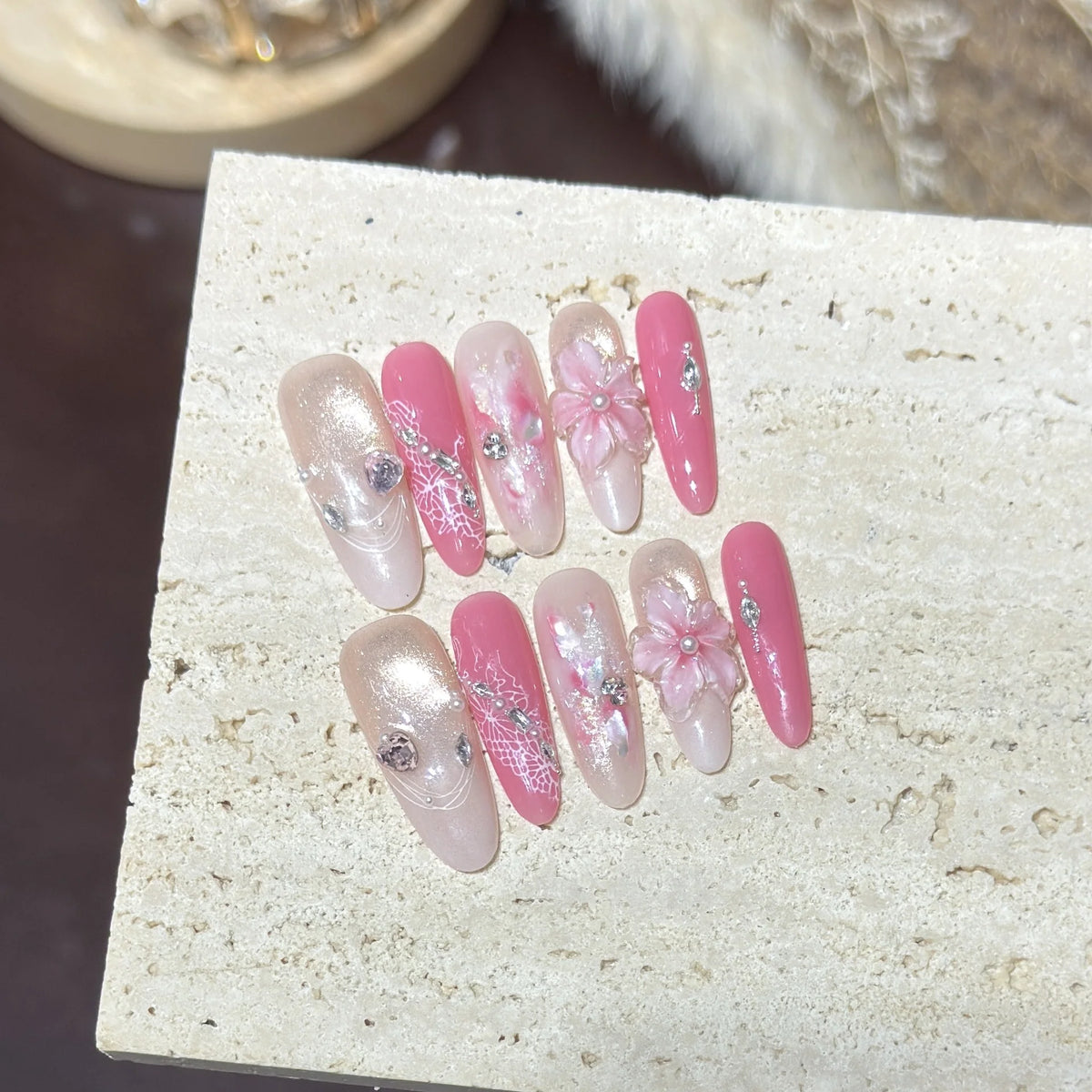 Press-On Nail Set Floral Design Reusable Oval Shape