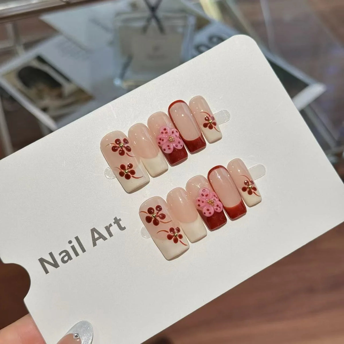 Press-On Nail Set Floral Design Reusable Salon-Quality