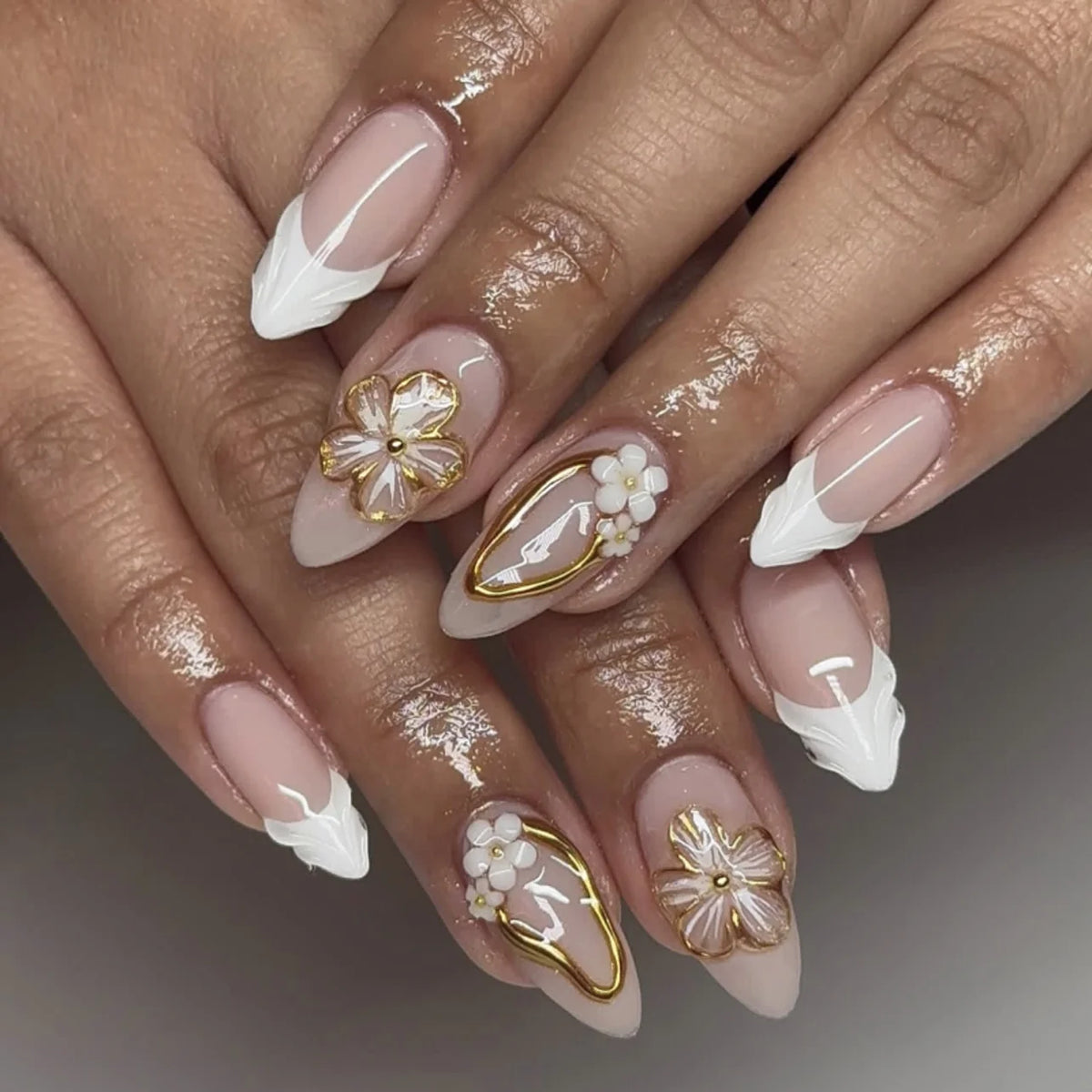 Press-On Nail Set Floral Design & Rhinestones