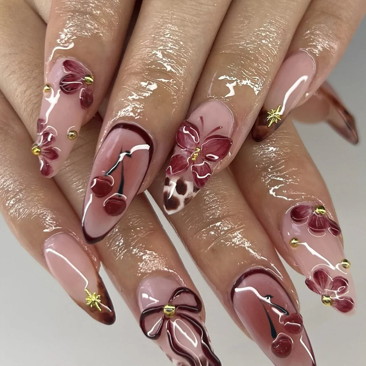 Press-On Nail Set Floral Design & Rhinestones