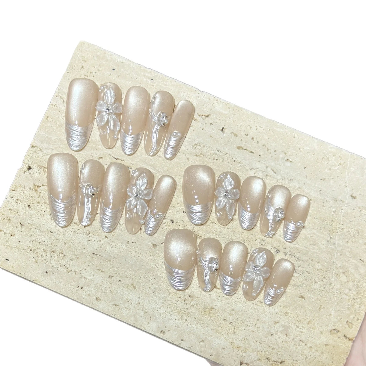 Press-On Nail Set Floral Design Self-Adhesive Long-Lasting