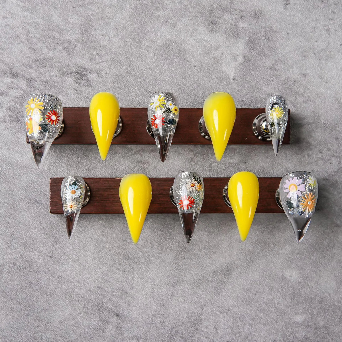 Press-On Nail Set Floral Design & Yellow Tips