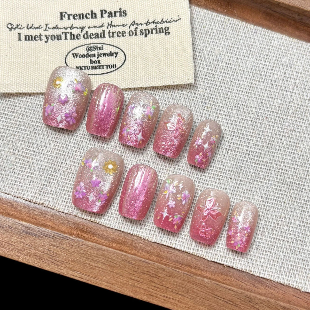 Press-On Nail Set Floral Designs Easy Application