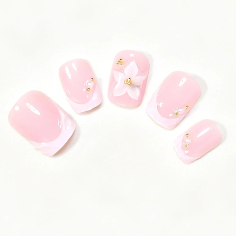 Press-On Nail Set Floral Designs & Easy Application