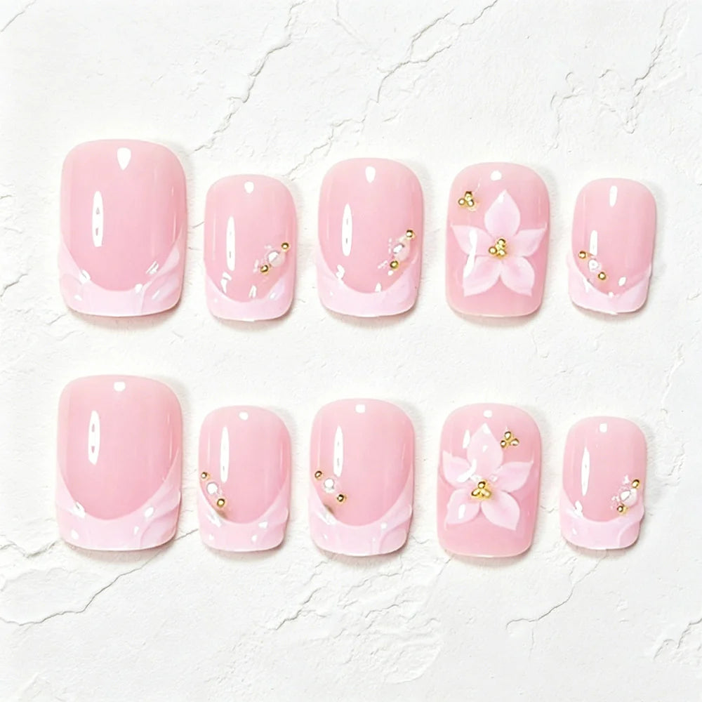 Press-On Nail Set Floral Designs & Easy Application