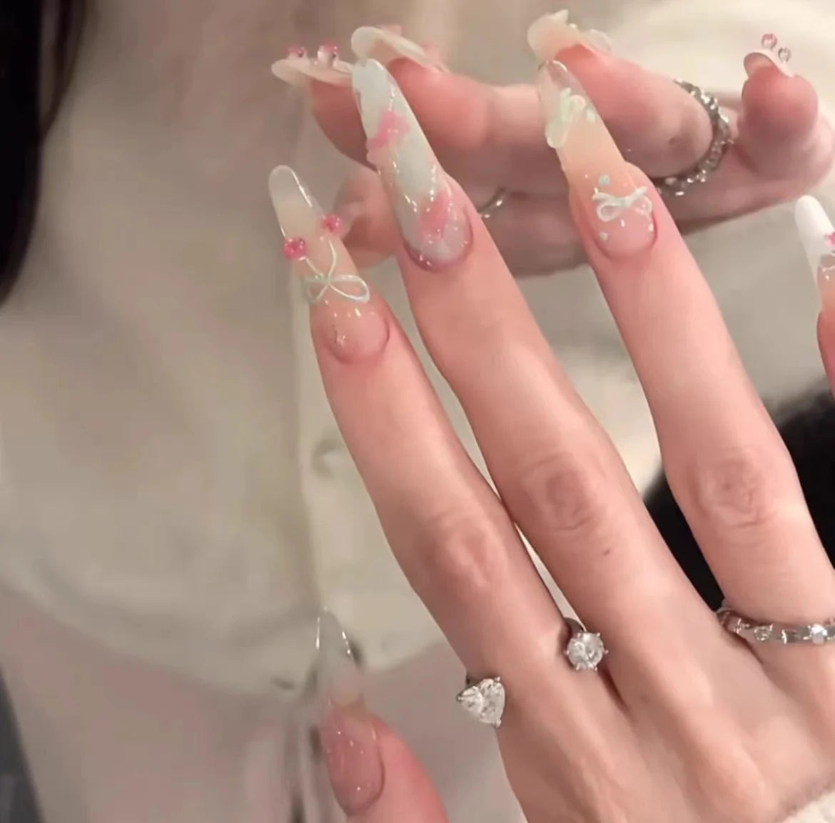 Press-On Nail Set Floral Designs Easy Application
