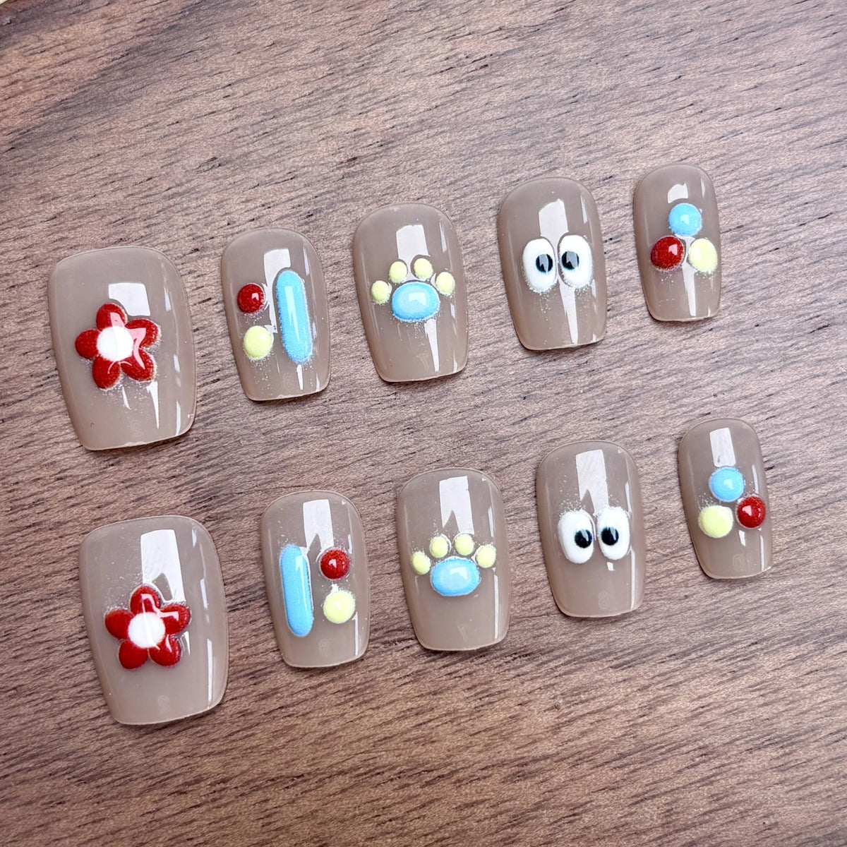 Press-On Nail Set Floral Designs Easy Application & Comfortable Fit
