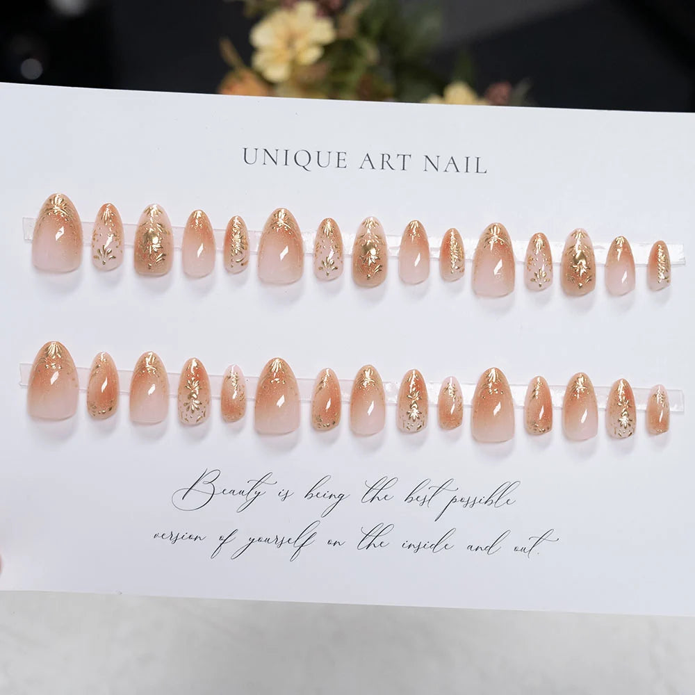 Press-On Nail Set Floral Designs Easy Application & Long-Lasting Gloss