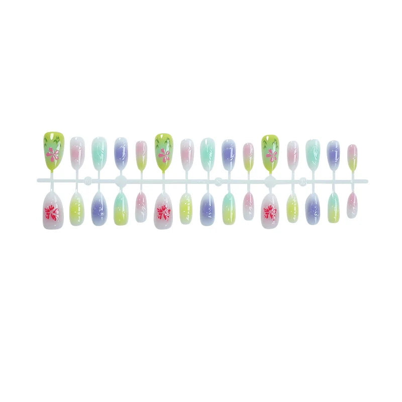 Press-On Nail Set Floral Designs Easy Application & Long-Lasting Wear