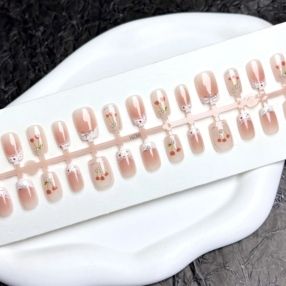 Press-On Nail Set Floral Designs Easy Application Multiple Sizes