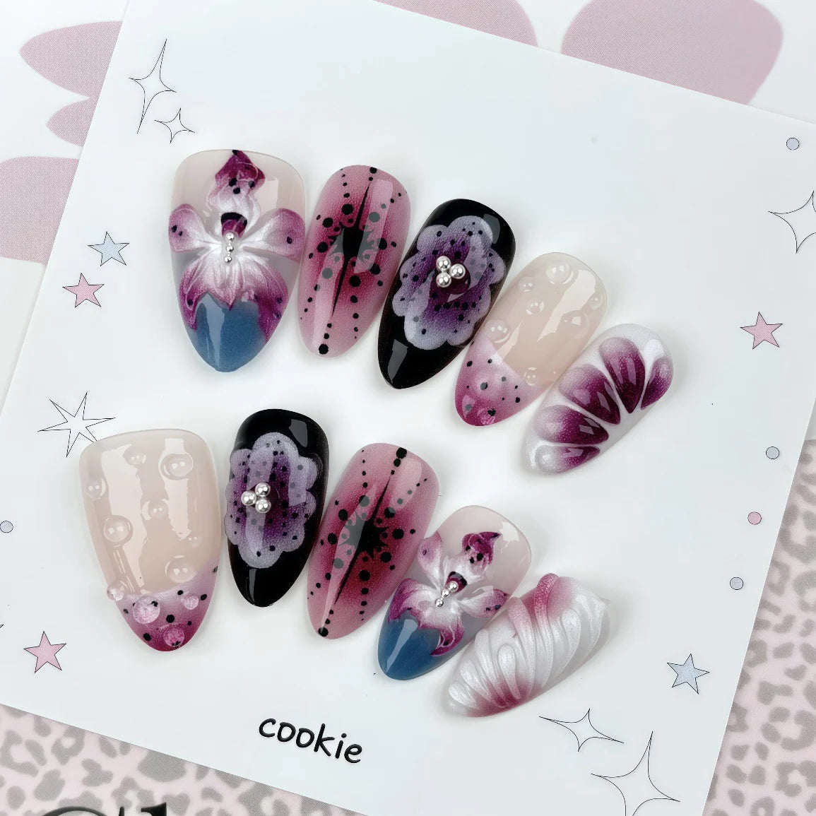 Press-On Nail Set Floral Designs Easy-Apply & Reusable