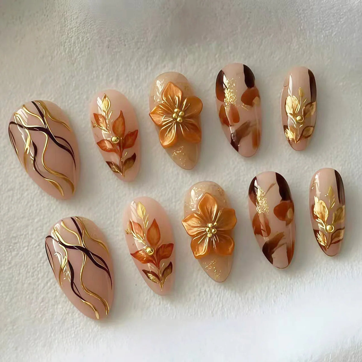Press-On Nail Set Floral Designs Multiple Sizes