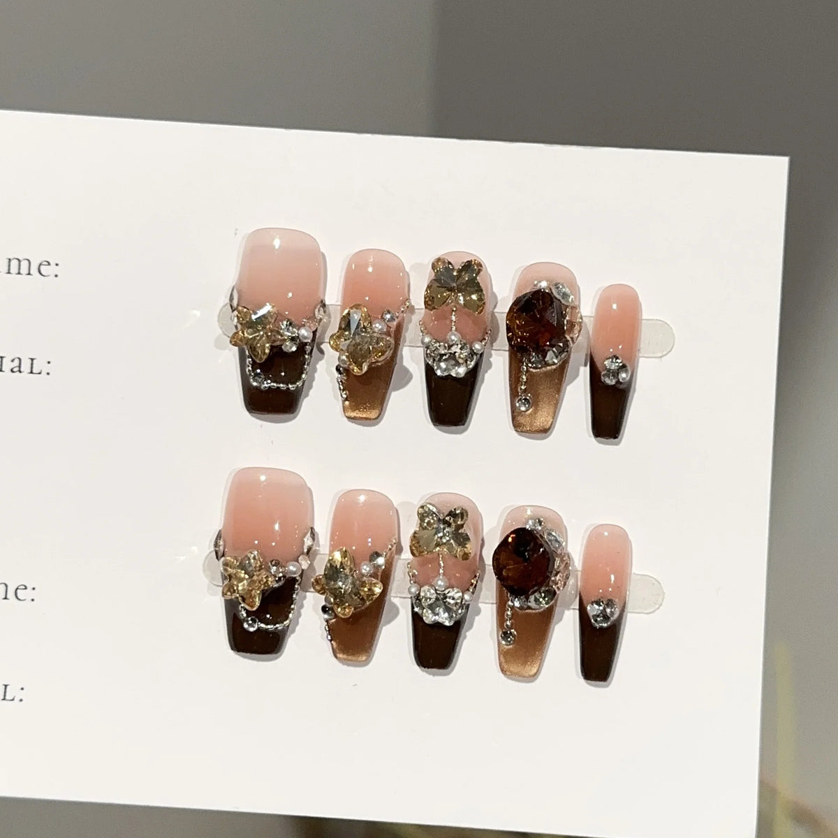 Press-On Nail Set Floral Embellished No Glue