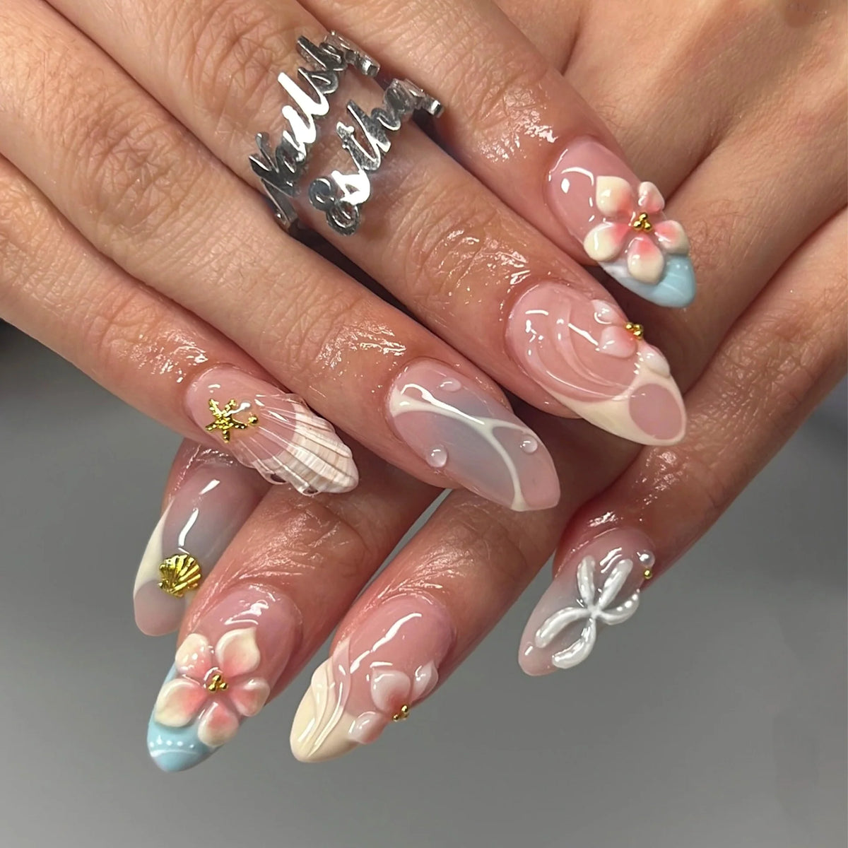 Press-On Nail Set Floral Embellished Water-Resistant Pearl Accents