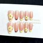 Press-On Nail Set Floral Embellishments Reusable Comfortable Fit