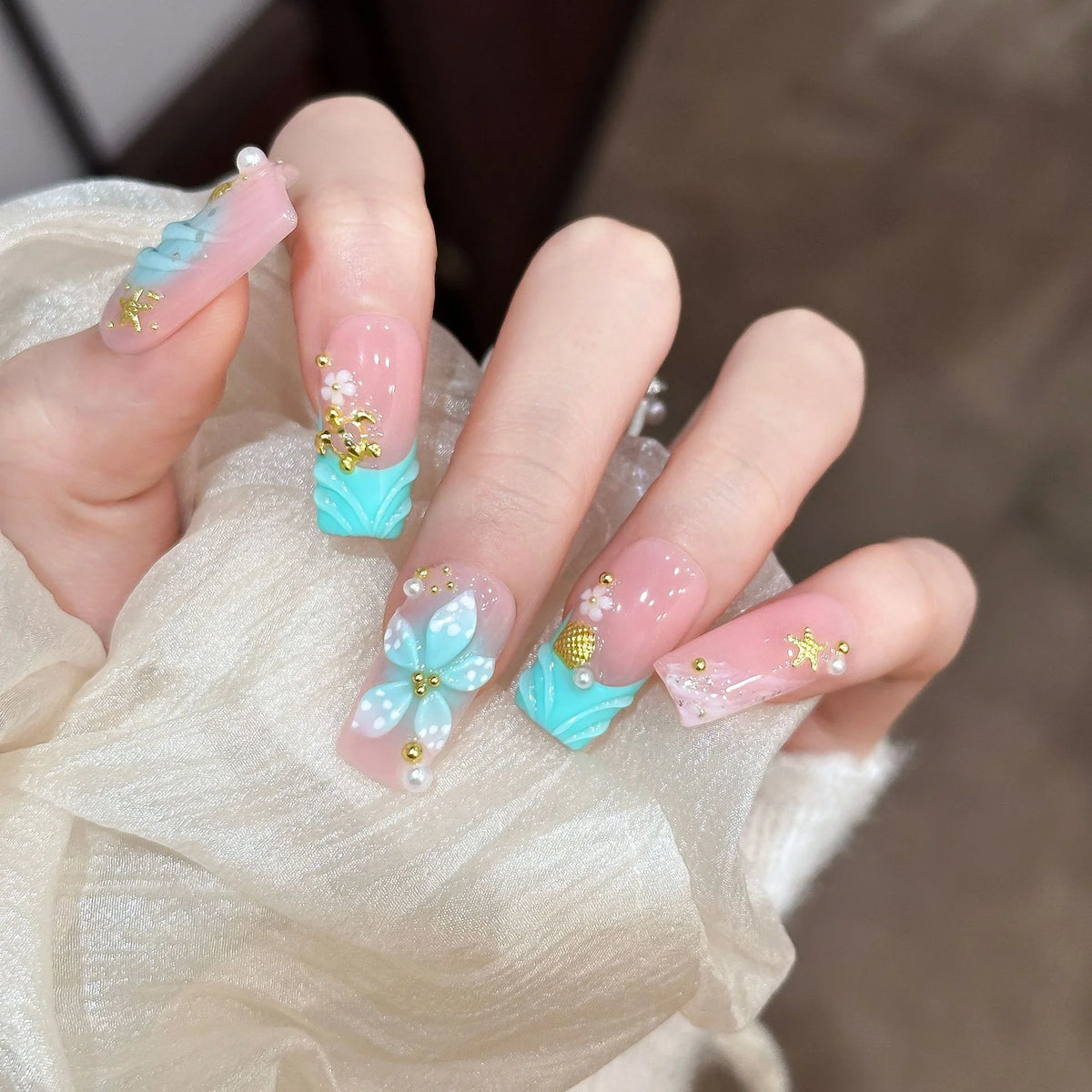 Press-On Nail Set Floral & Gem Accents Easy Application