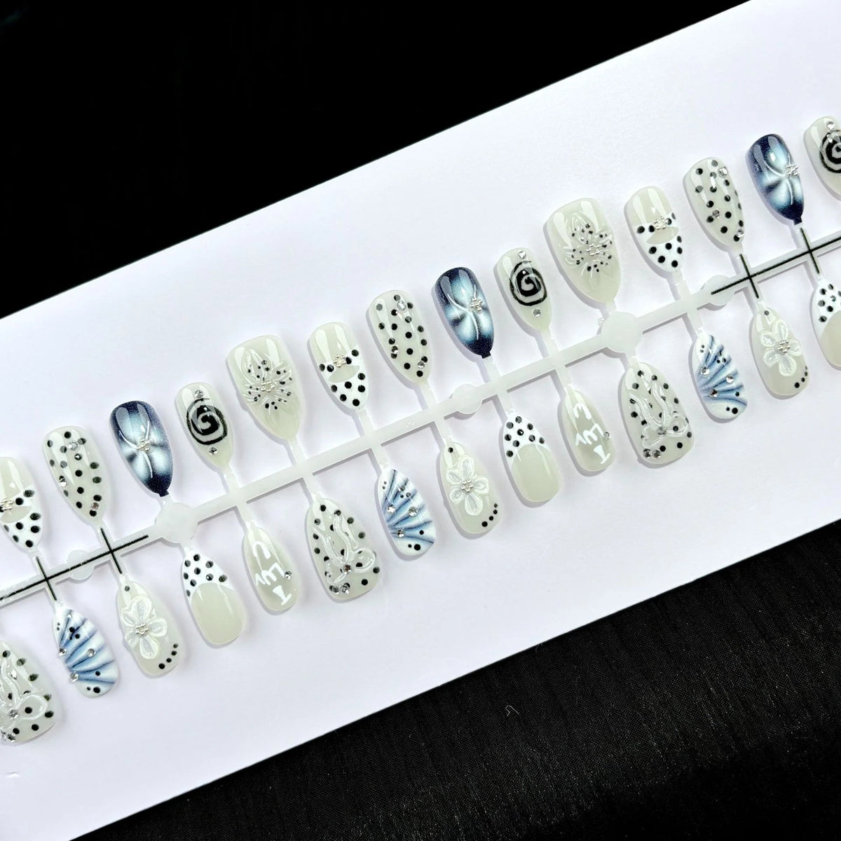 Press-On Nail Set Floral & Gem Designs Easy Application