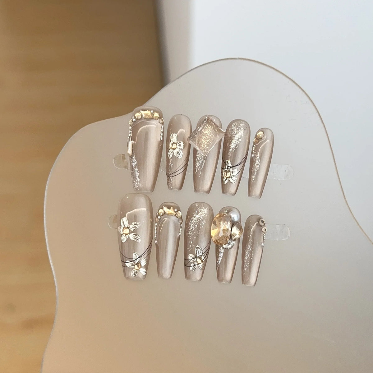Press-On Nail Set Floral & Gemstone Accents Long-Lasting