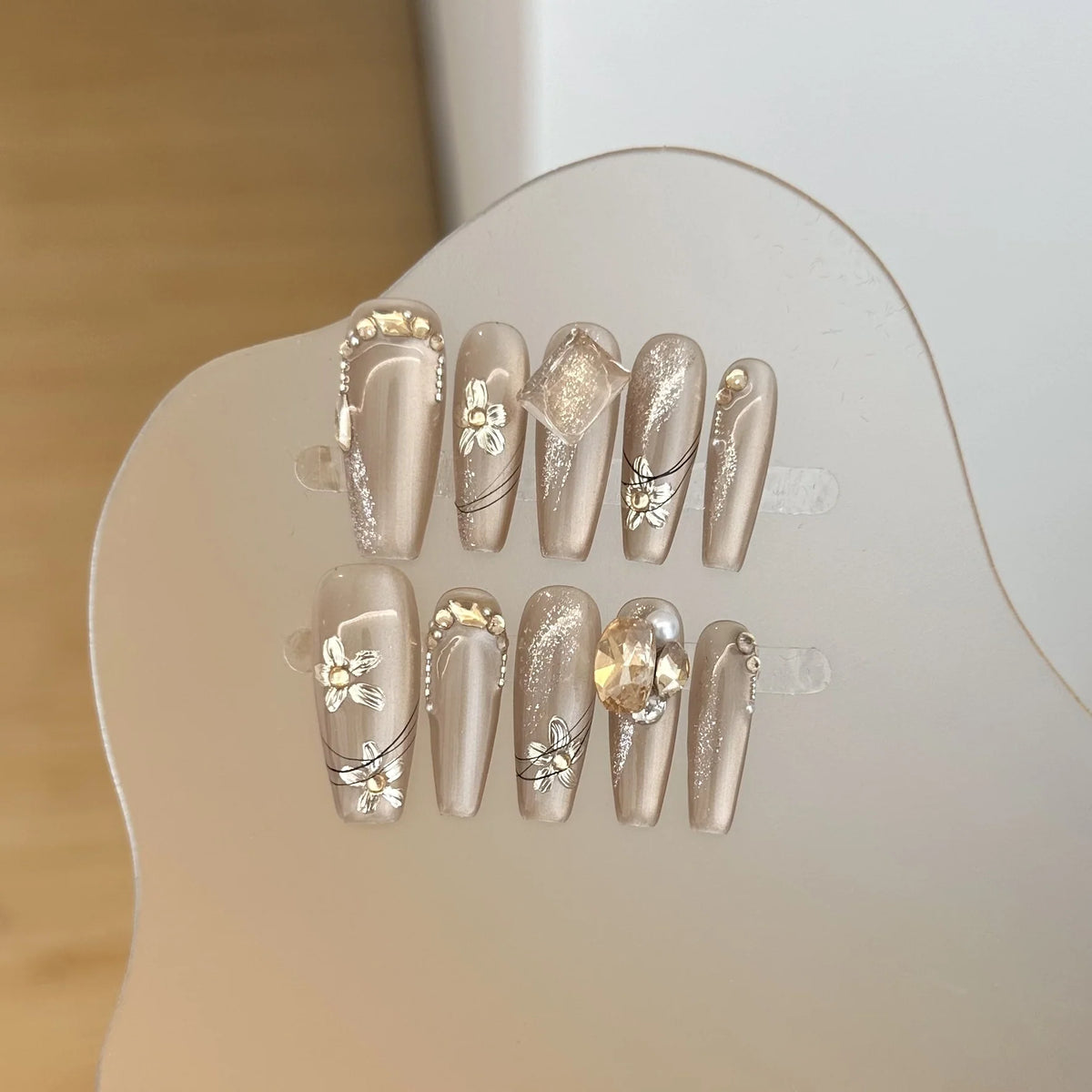 Press-On Nail Set Floral & Gemstone Accents Long-Lasting