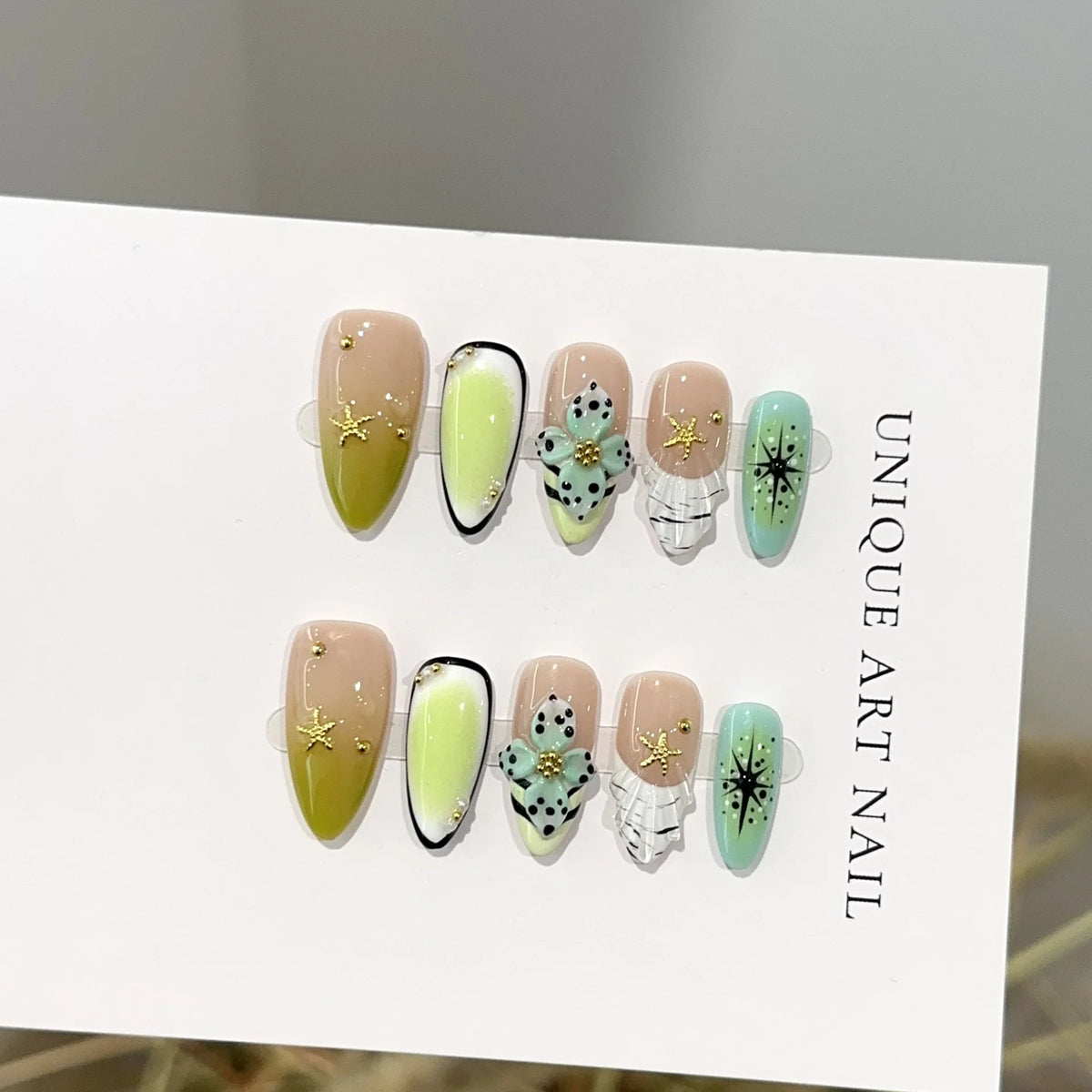 Press-On Nail Set Floral & Gemstone Gel-Look