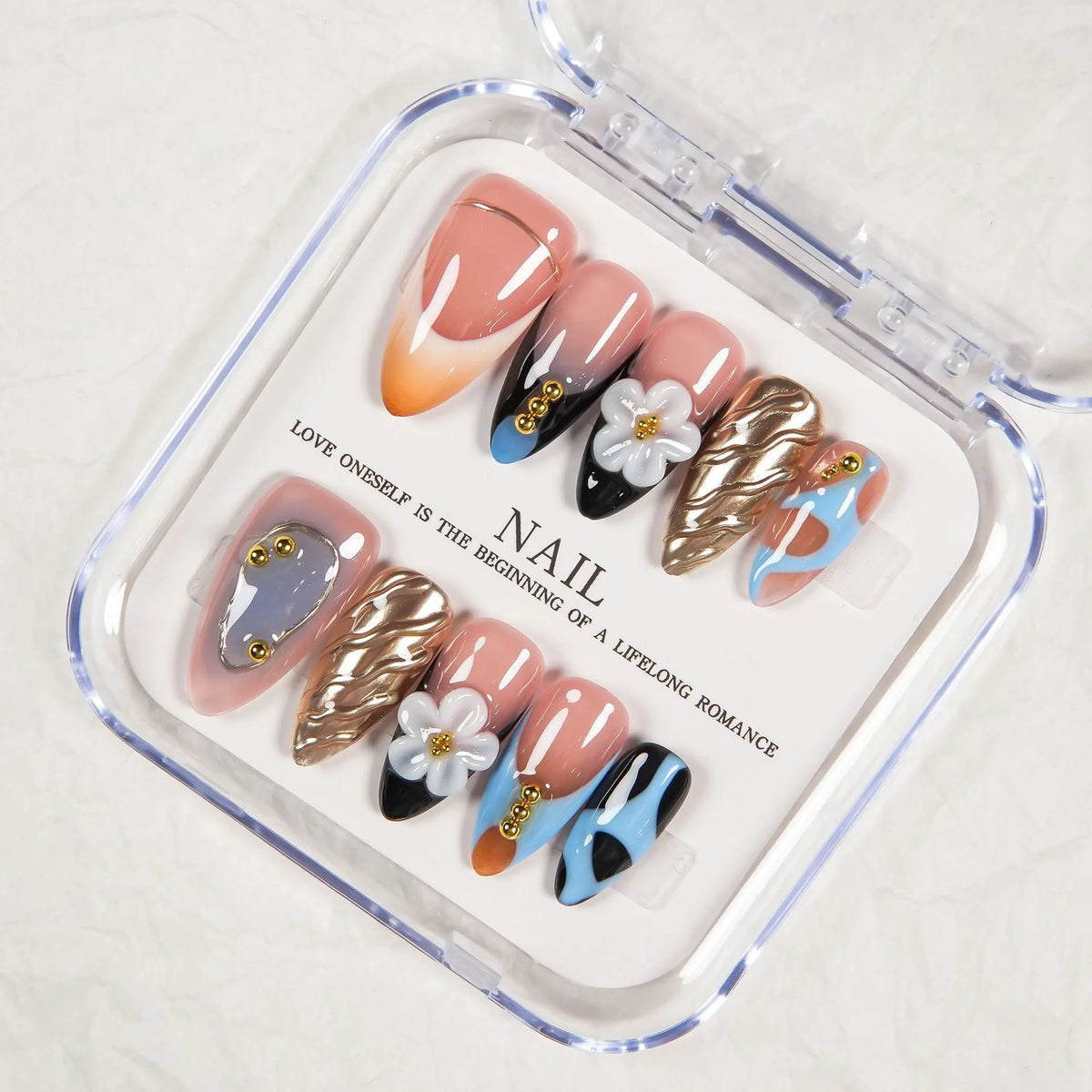 Press-On Nail Set Floral & Glam Reusable Case
