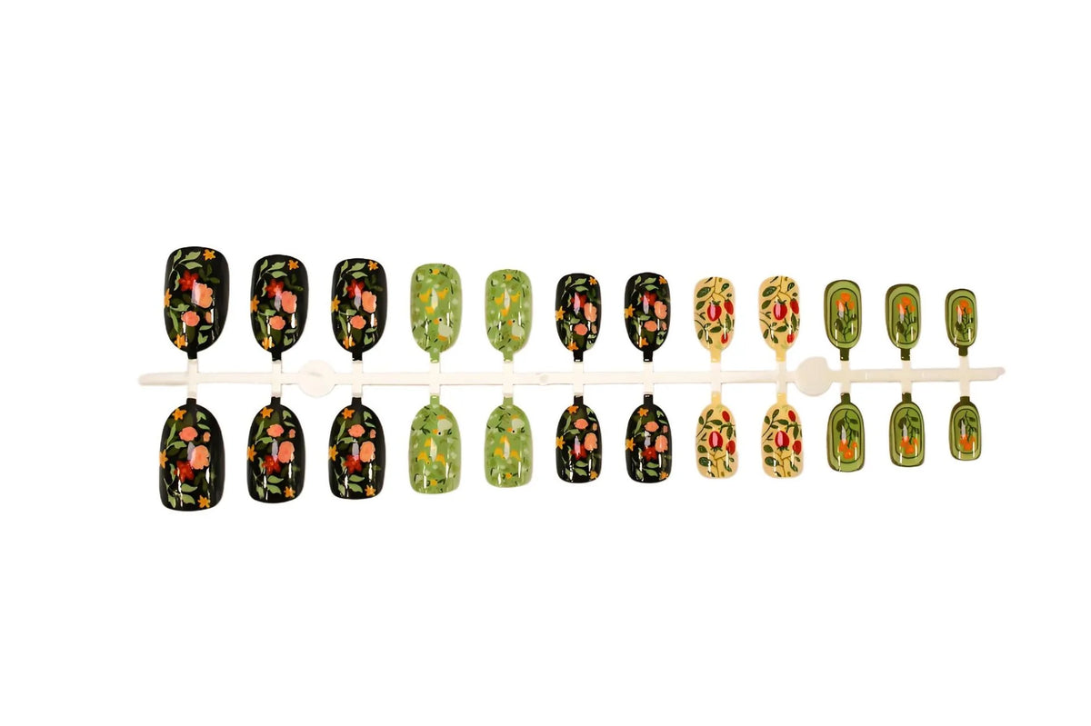 Press-On Nail Set Floral & Glitter 35 Nail Tips