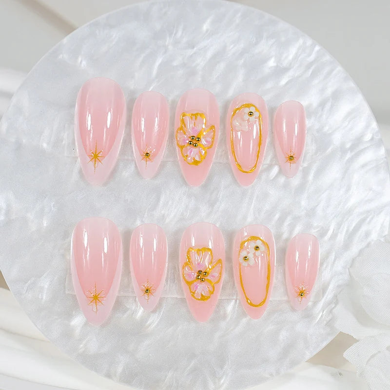 Press-On Nail Set Floral Gold Accents