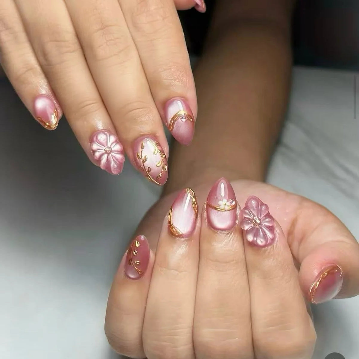Press-On Nail Set Floral Gold Accents Durable Non-Toxic