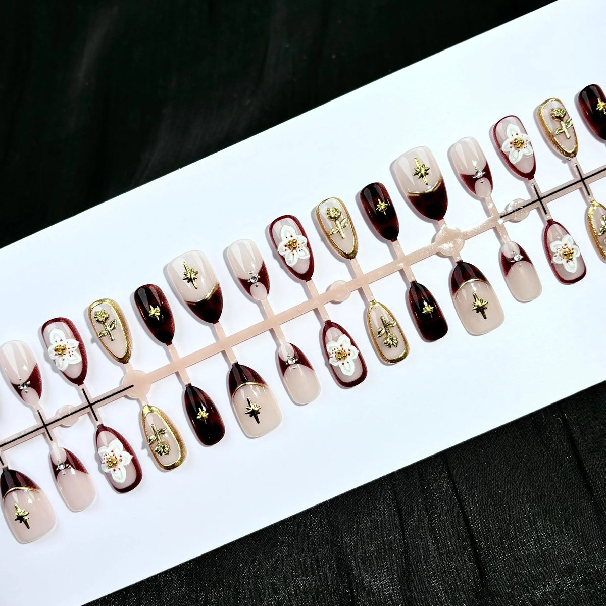 Press-On Nail Set Floral Gold Accents Long-Lasting