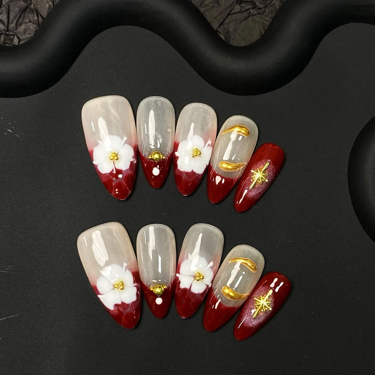 Press-On Nail Set Floral & Gold Reusable Acrylic