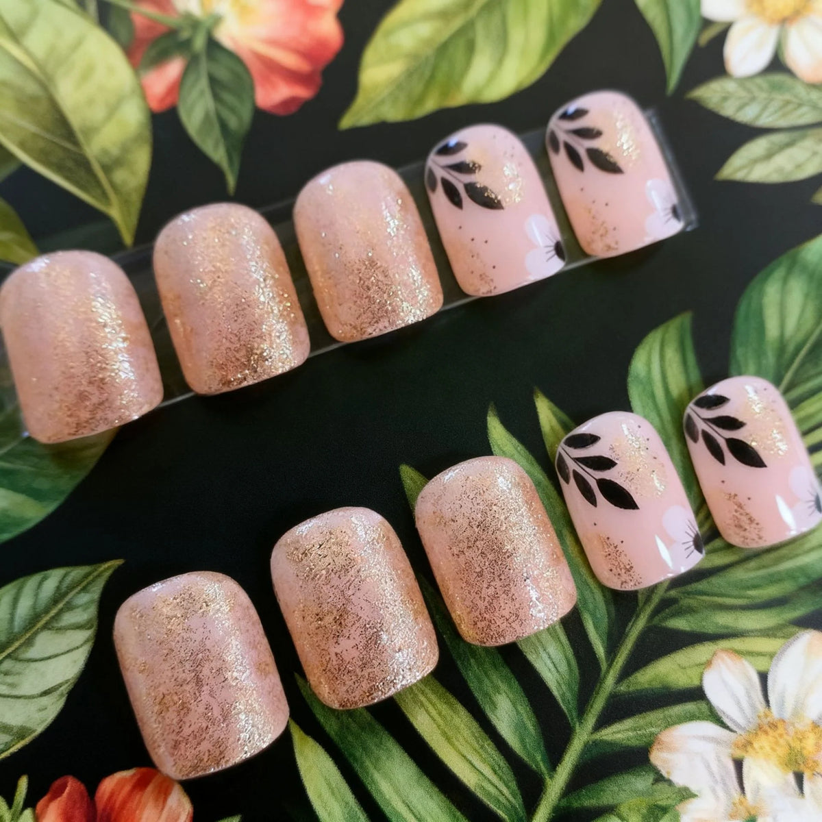 Press-On Nail Set Floral Graphic Quick Application Long-Lasting Wear