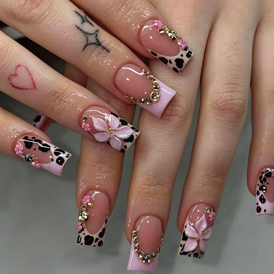 Press-On Nail Set Floral & Lace 24-Piece With Adhesive