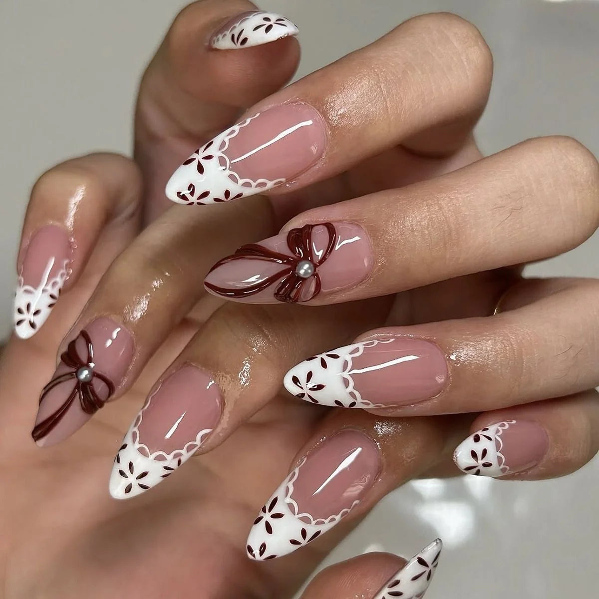 Press-On Nail Set Floral Lace Lightweight & Durable