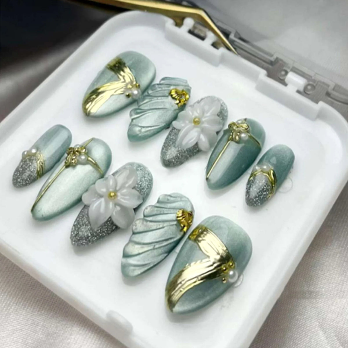 Press-On Nail Set Floral & Metallic Custom Fit Reusable