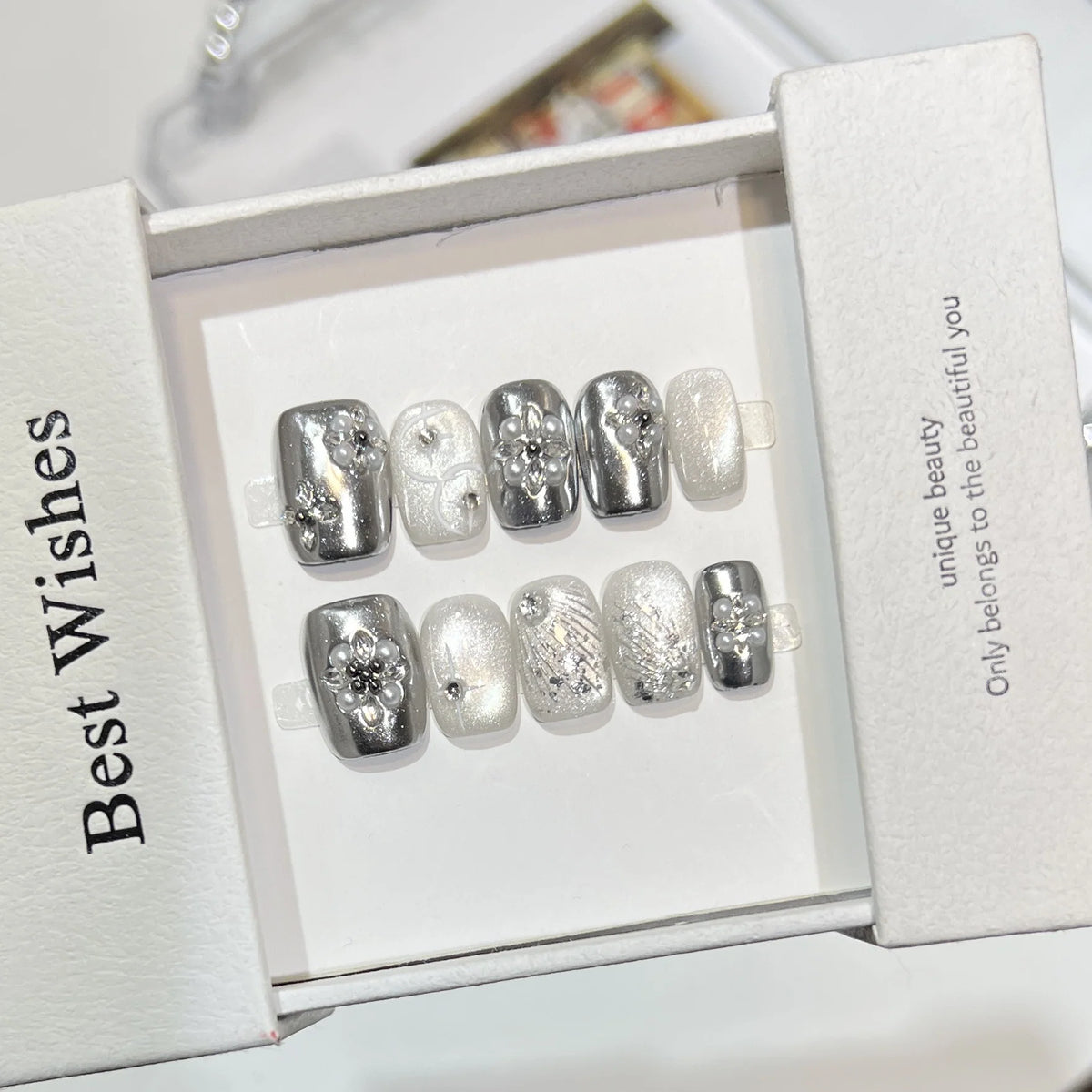 Press-On Nail Set Floral & Metallic Designs Reusable