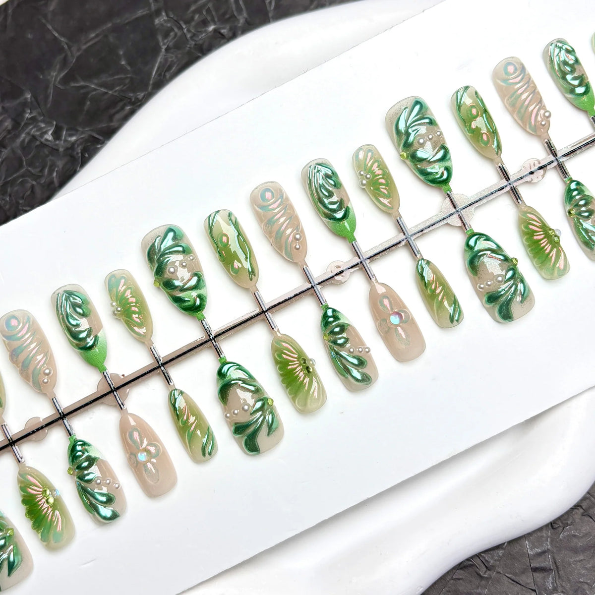 Press-On Nail Set Floral Metallic Green Peel-And-Stick