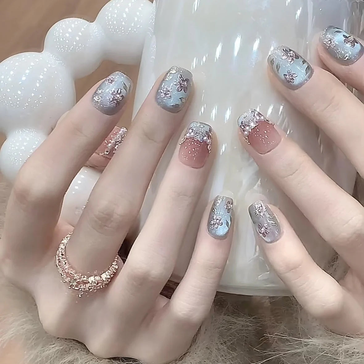 Press-On Nail Set Floral Nail Art Long-Wear Multiple Sizes