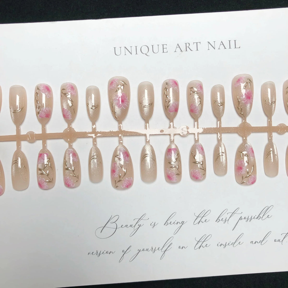Press-On Nail Set Floral Nail Art No Glue & Long-Lasting