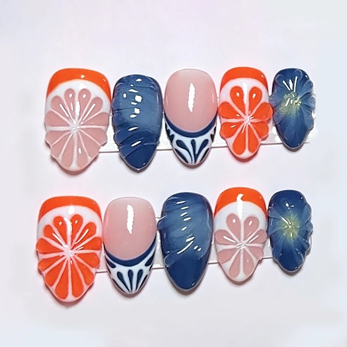 Press-On Nail Set Floral Patterns & No Glue